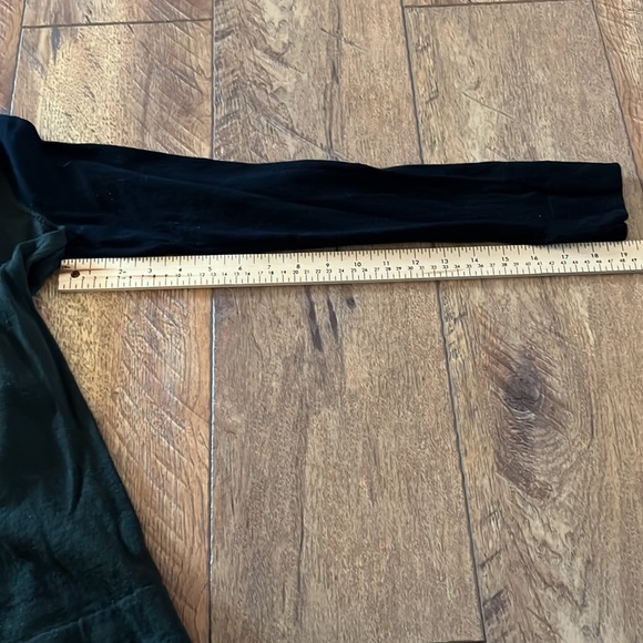 Club Monaco Italian Yarn Sweater Large - Picture 6 of 11